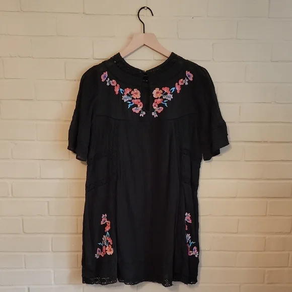 free people perfectly victorian embroidered mini dress Second hand Free People Victorian Embroidered Dress – Second Luv main image 0